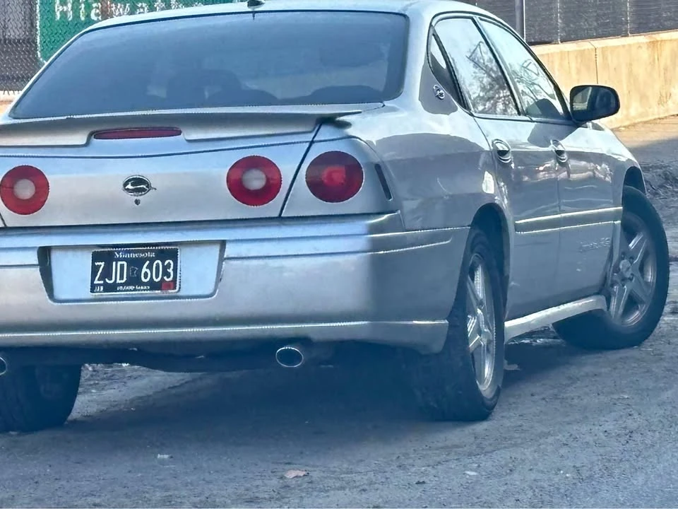 2004 Chevrolet Impala 8th Gen - Image 2 of 13