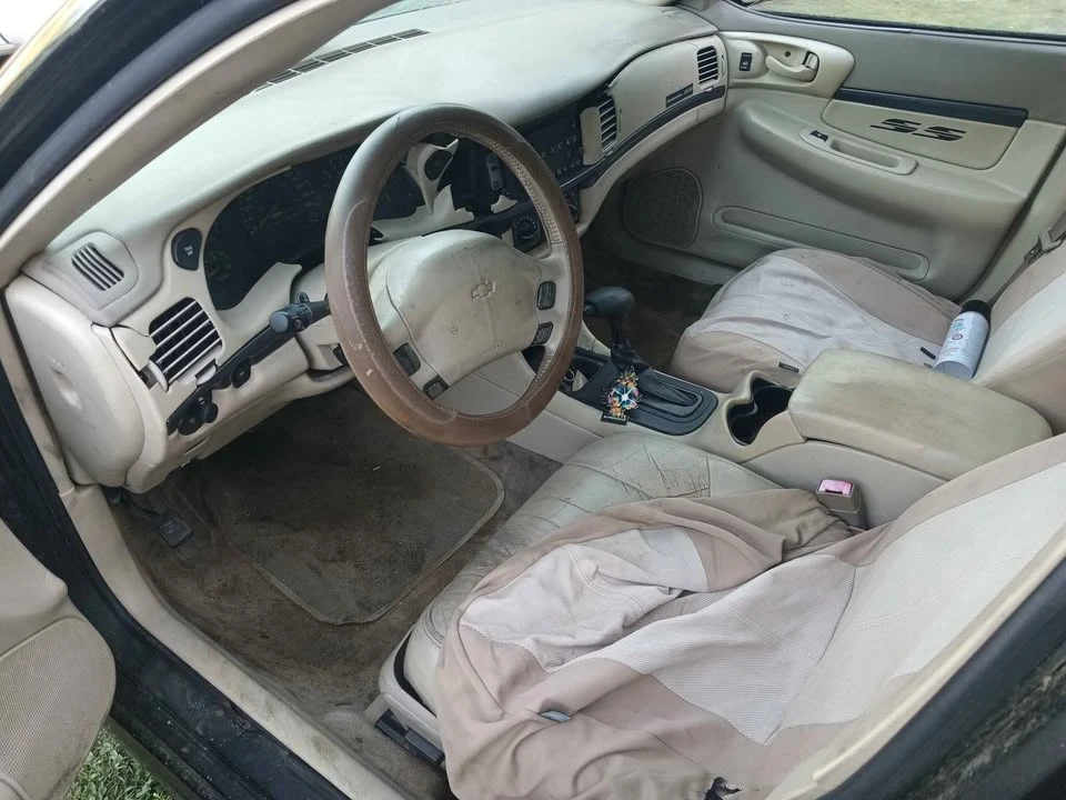 2004 Chevrolet Impala 8th Gen - Image 2 of 5