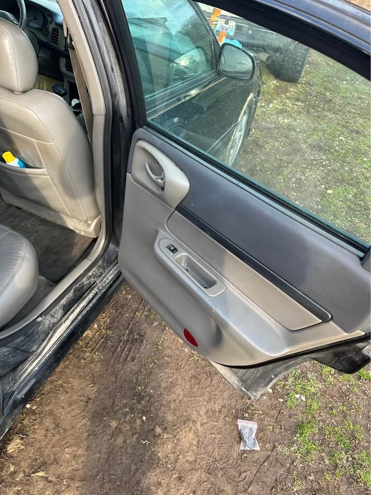 2004 Chevrolet Impala 9th Gen - Image 12 of 19
