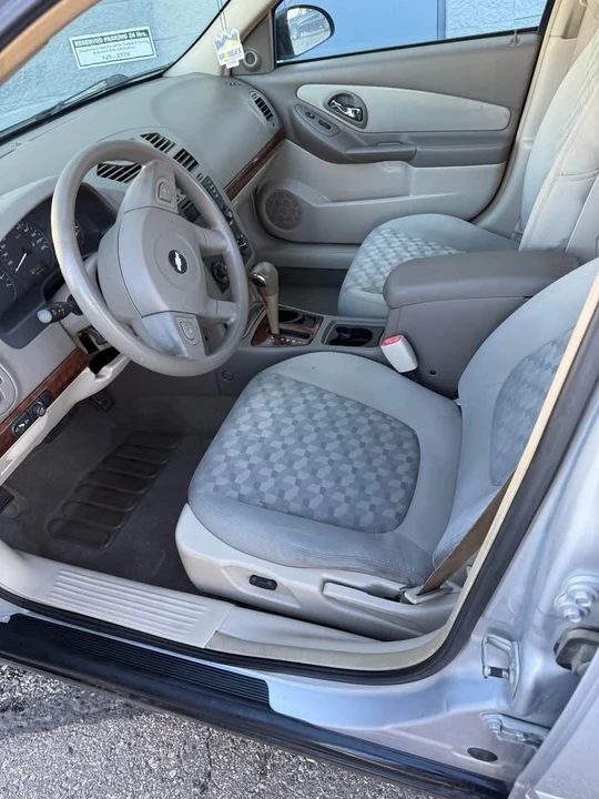 2004 Chevrolet Malibu - Image 7 of 9