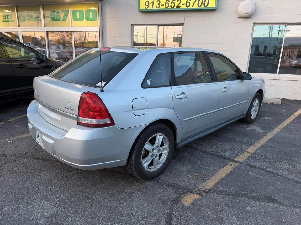 2004 Chevrolet Malibu - Image 2 of 3
