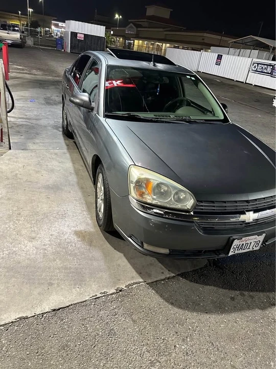2004 Chevrolet Malibu - Image 2 of 5