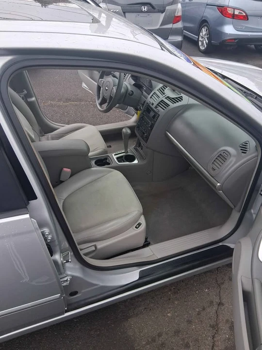 2004 Chevrolet Malibu - Image 10 of 12