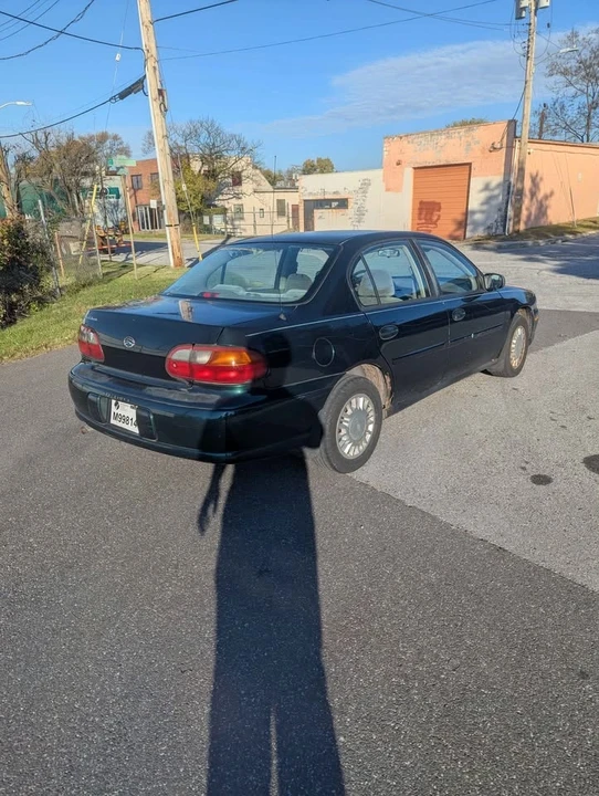 2004 Chevrolet Malibu - Image 2 of 10
