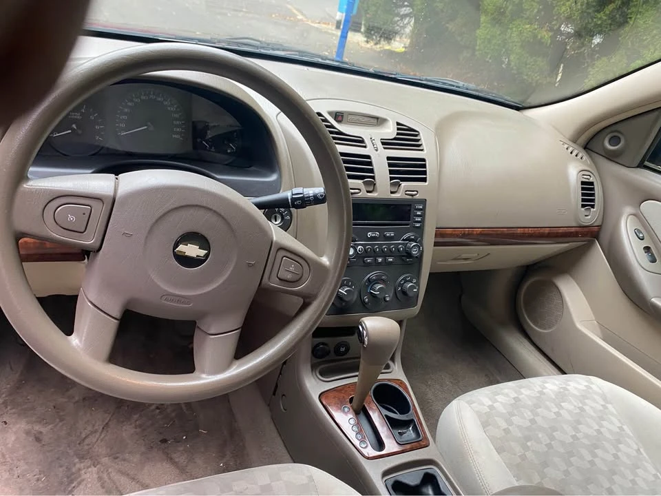 2004 Chevrolet Malibu - Image 15 of 20