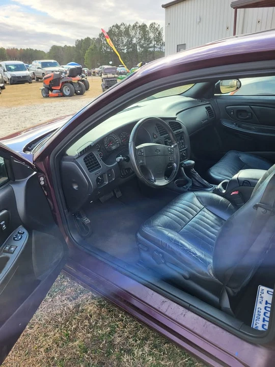 2004 Chevrolet Monte Carlo 6th Gen - Image 8 of 12