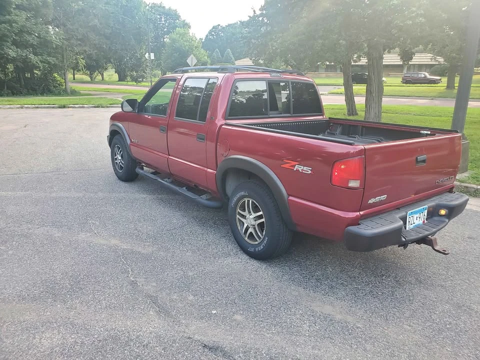 2004 Chevrolet S-10 - Image 4 of 6
