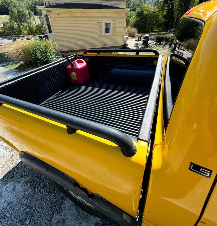 2004 Chevrolet S-10 - Image 8 of 8
