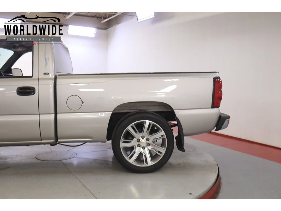 2004 Chevrolet Silverado 1st Gen - Image 10 of 20