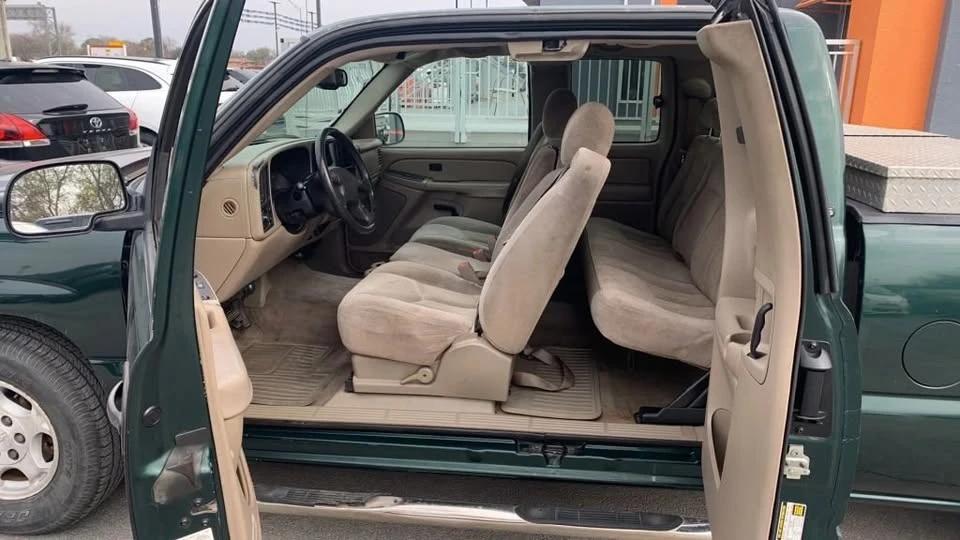 2004 Chevrolet Silverado 1st Gen - Image 6 of 10