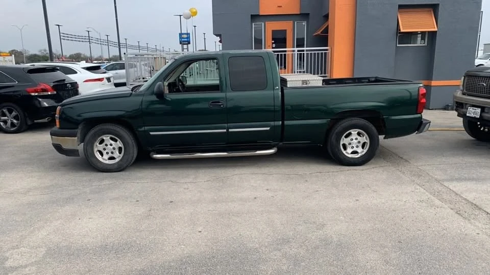 2004 Chevrolet Silverado 1st Gen - Image 3 of 10