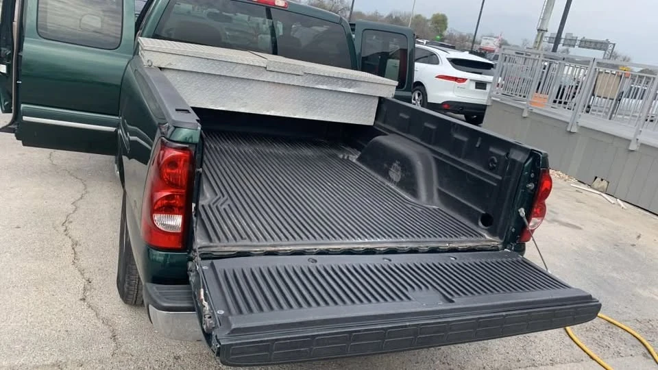 2004 Chevrolet Silverado 1st Gen - Image 9 of 10