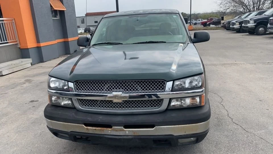 2004 Chevrolet Silverado 1st Gen - Image 2 of 10