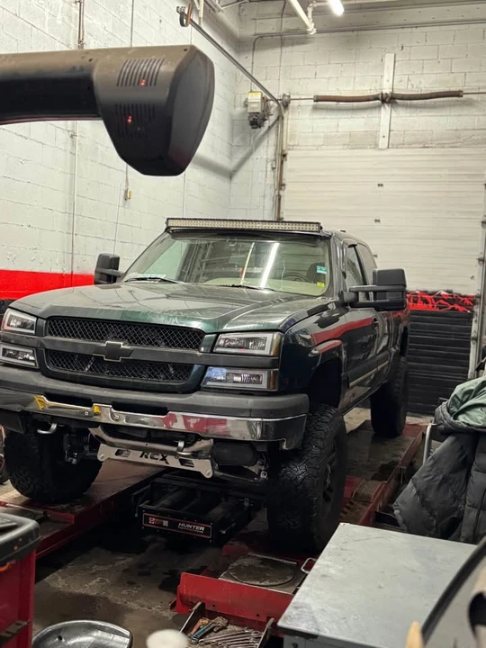 2004 Chevrolet Silverado 1st Gen - Image 2 of 8