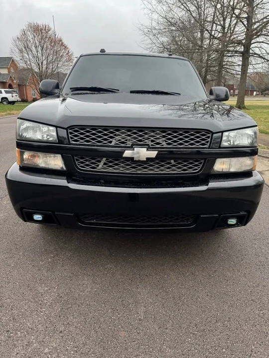 2004 Chevrolet Silverado 1st Gen - Image 2 of 18