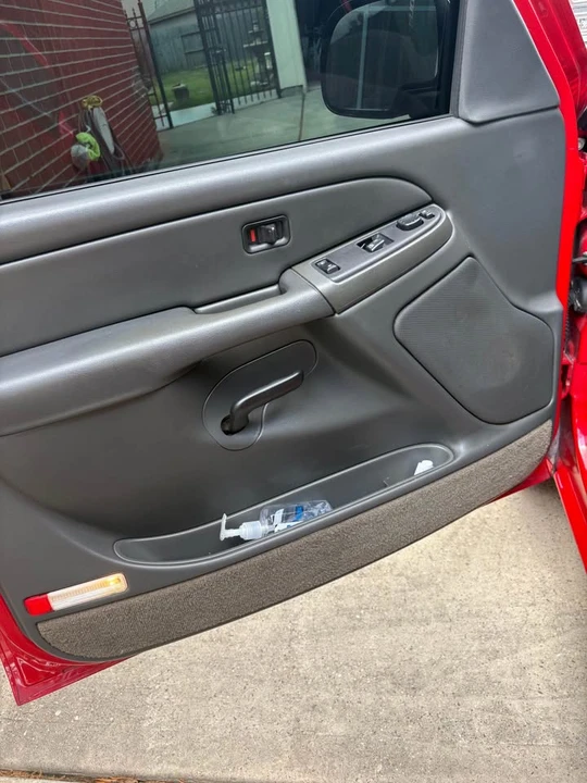 2004 Chevrolet Silverado 1st Gen - Image 8 of 8