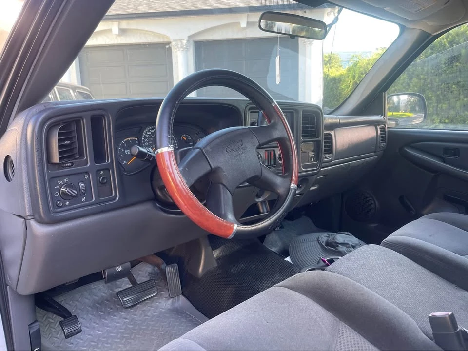 2004 Chevrolet Silverado Heavy Duty 1st Gen - Image 9 of 18