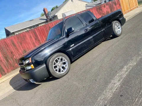 2004 Chevrolet Silverado SS