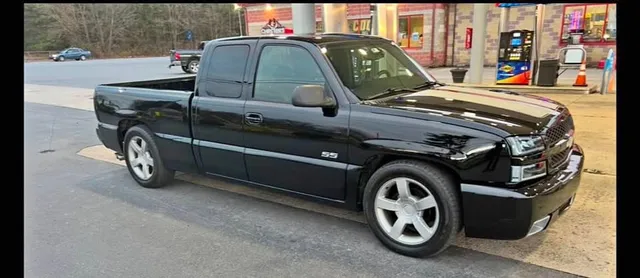 2004 Chevrolet Silverado SS