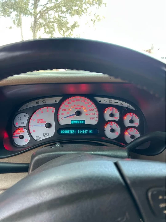 2004 Chevrolet Silverado 1st Gen - Image 5 of 11