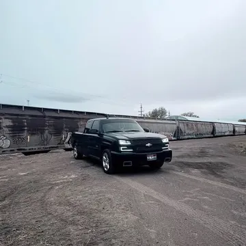 2004 Chevrolet Silverado SS