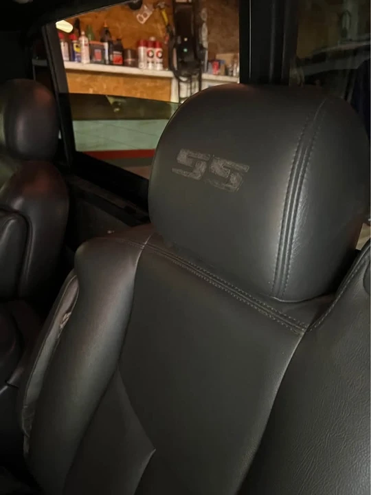 2004 Chevrolet SS - Image 4 of 5