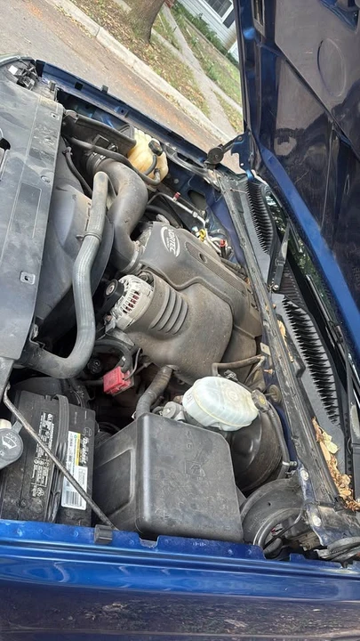 2004 Chevrolet SS - Image 2 of 12
