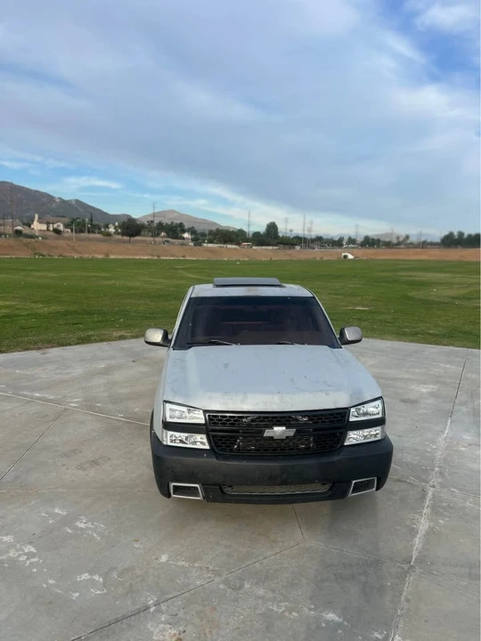 2004 Chevrolet Silverado 1st Gen - Image 2 of 12