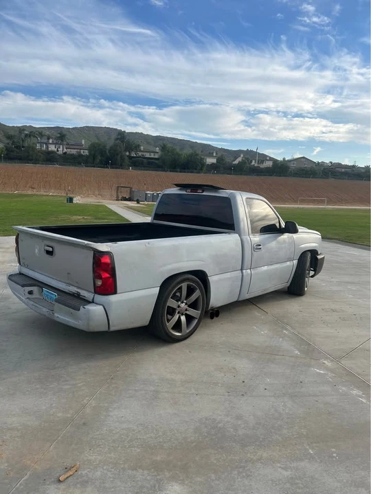 2004 Chevrolet Silverado 1st Gen - Image 4 of 12