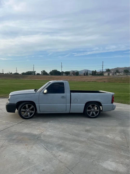 2004 Chevrolet Silverado 1st Gen - Image 5 of 12