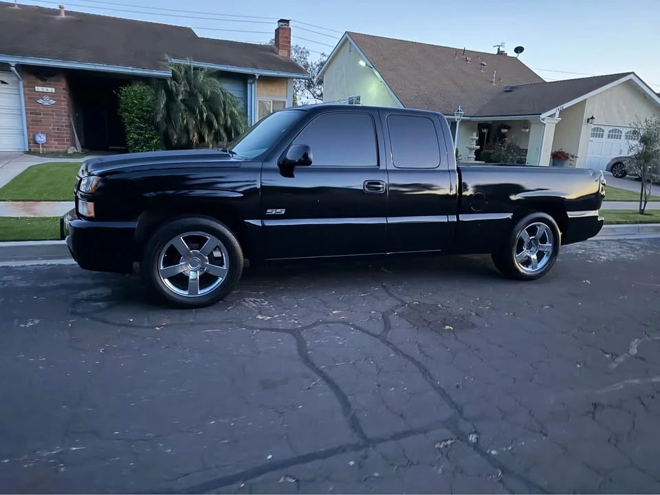 2004 Chevrolet SS - Image 4 of 6