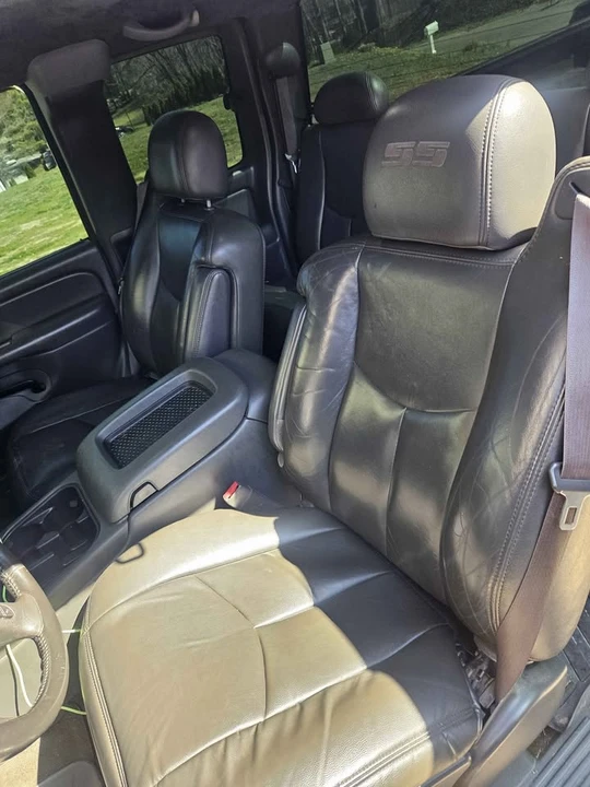 2004 Chevrolet Silverado 1st Gen - Image 2 of 8