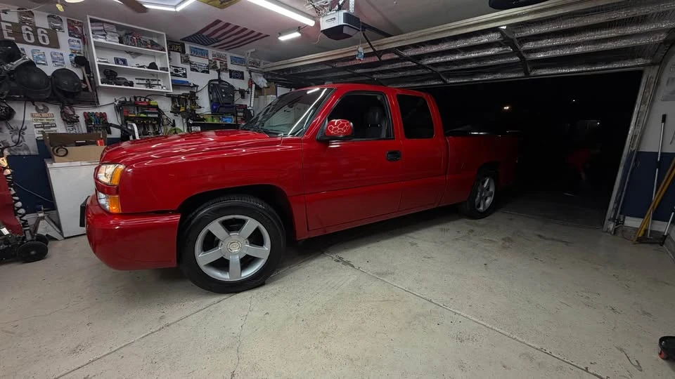 2004 Chevrolet SS - Image 4 of 17
