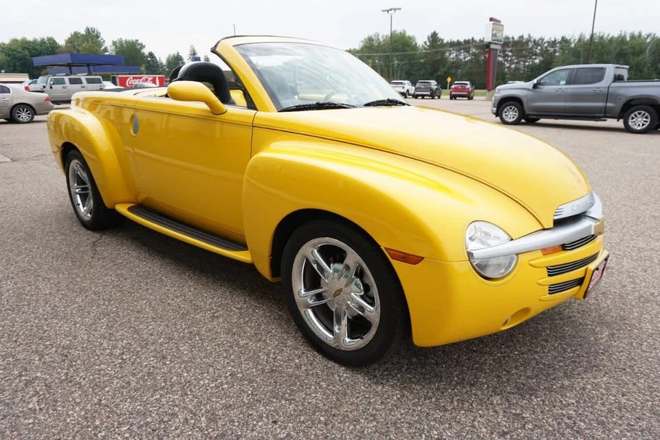 2004 Chevrolet SSR - Image 5 of 20