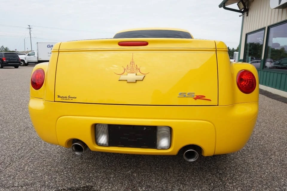 2004 Chevrolet SSR - Image 20 of 20