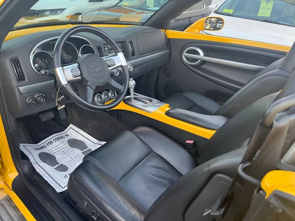2004 Chevrolet SSR - Image 7 of 18