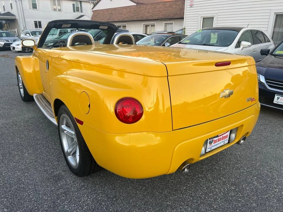 2004 Chevrolet SSR - Image 5 of 18