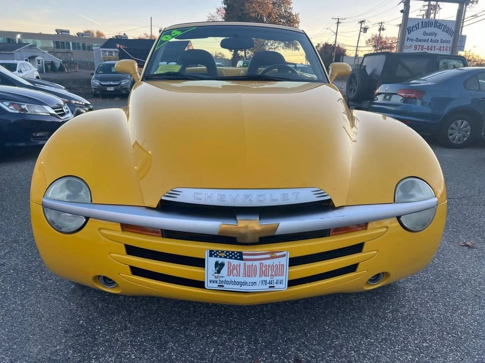 2004 Chevrolet SSR - Image 3 of 18