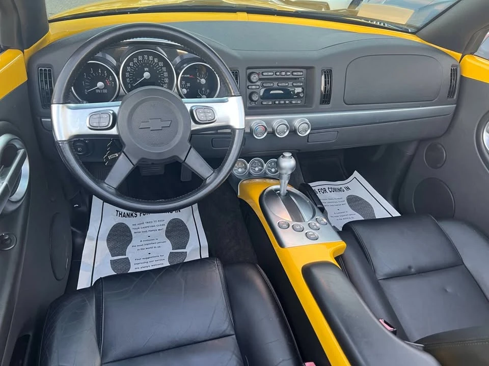2004 Chevrolet SSR - Image 8 of 18
