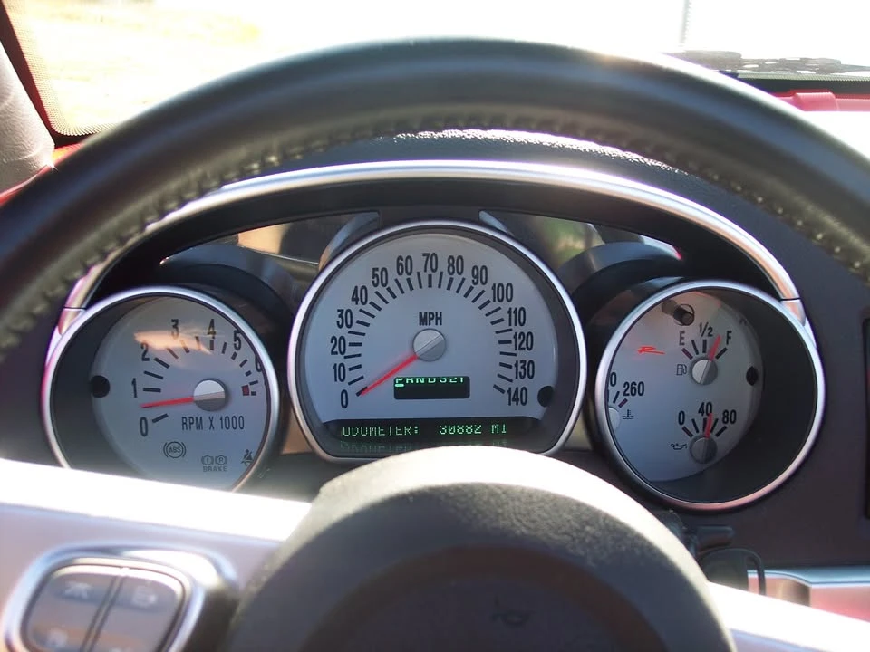 2004 Chevrolet SSR - Image 7 of 10