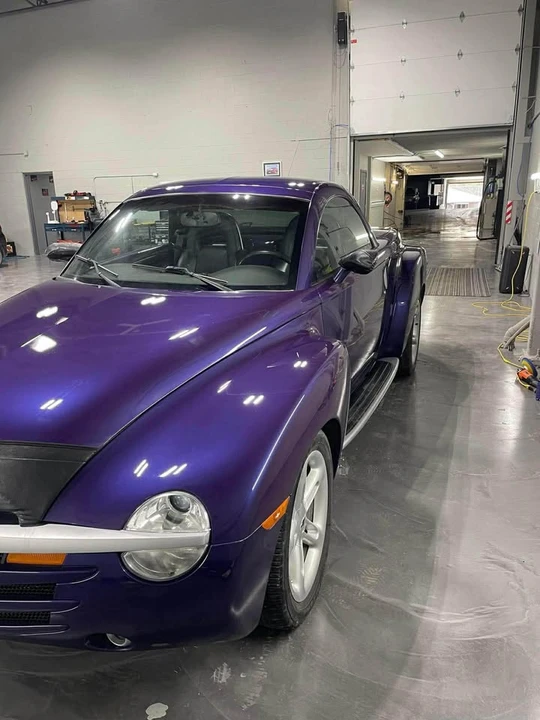2004 Chevrolet SSR - Image 4 of 5