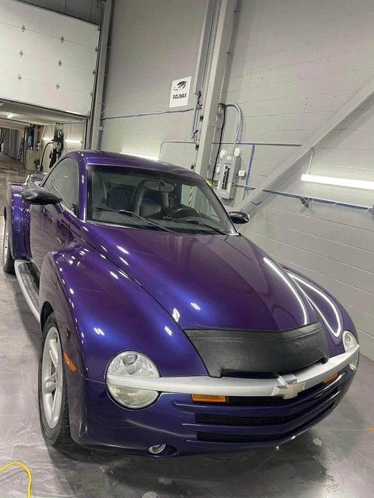 2004 Chevrolet SSR - Image 2 of 5