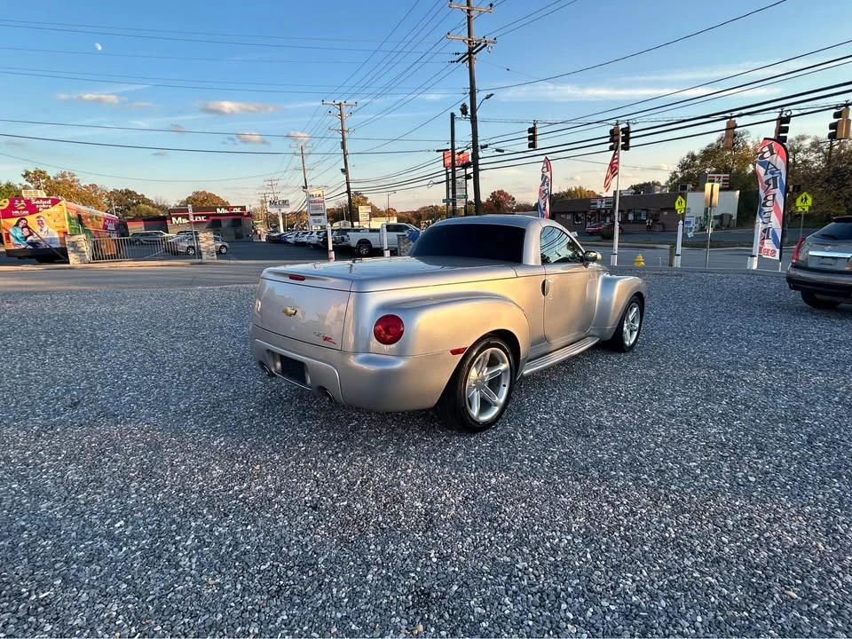 2004 Chevrolet SSR - Image 6 of 16