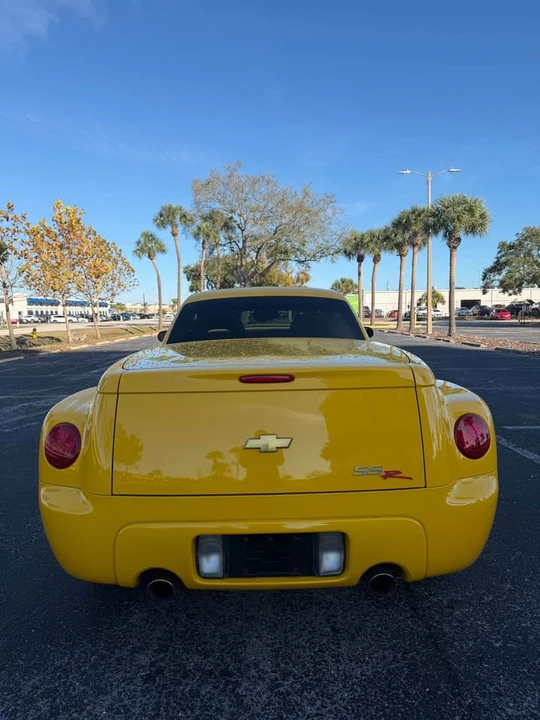 2004 Chevrolet SSR - Image 4 of 9