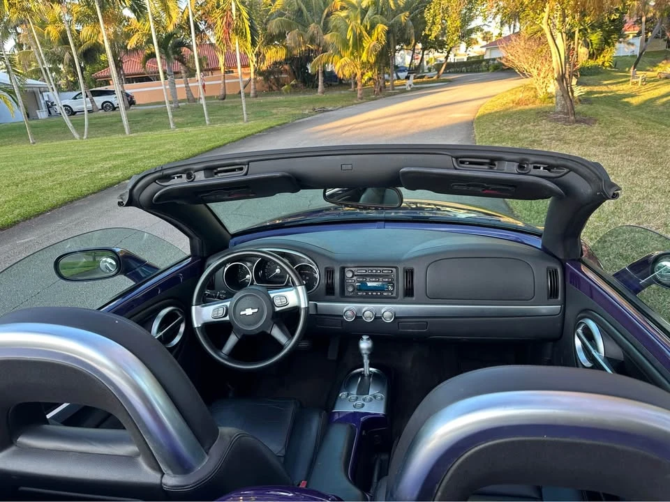 2004 Chevrolet SSR - Image 16 of 20