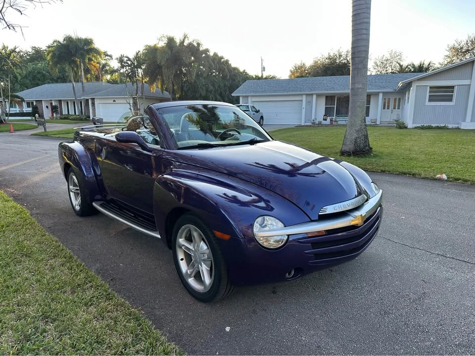 2004 Chevrolet SSR - Image 8 of 20