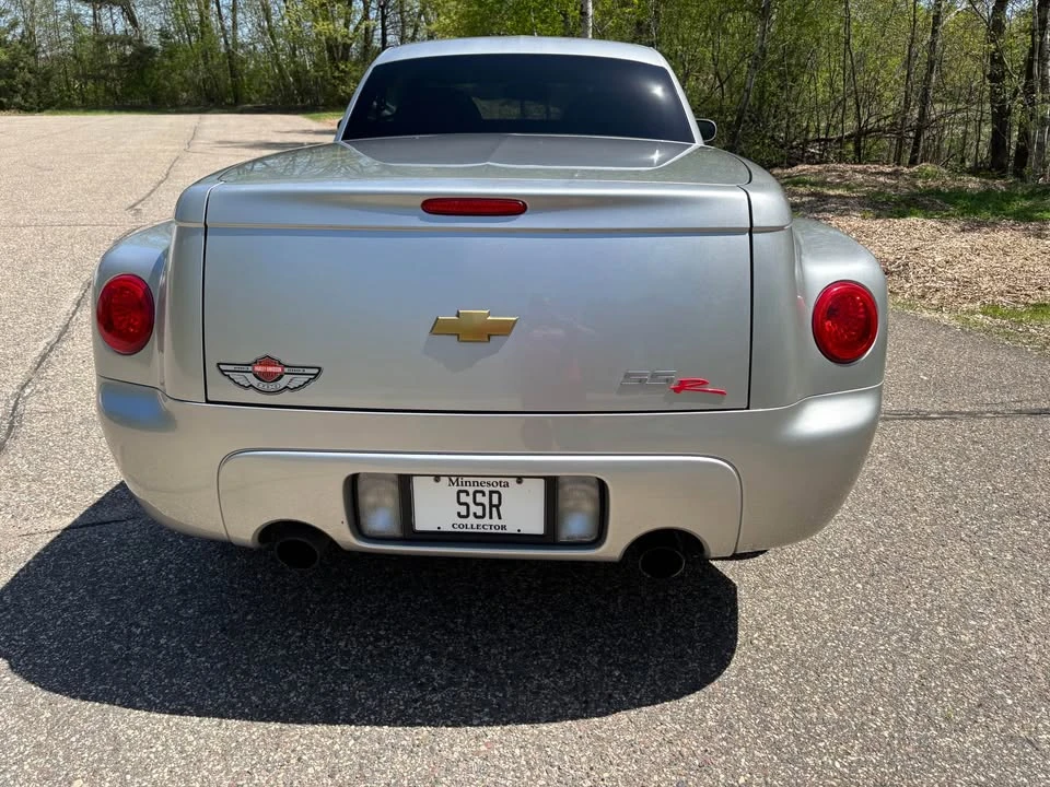 2004 Chevrolet SSR - Image 4 of 12