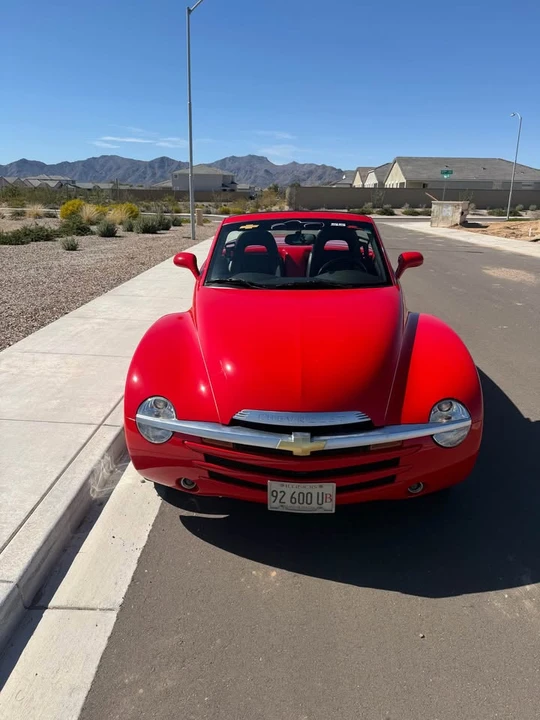 2004 Chevrolet SSR - Image 6 of 17