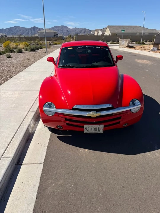 2004 Chevrolet SSR - Image 13 of 17