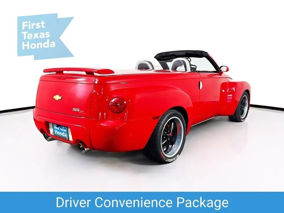 2004 Chevrolet SSR - Image 7 of 19